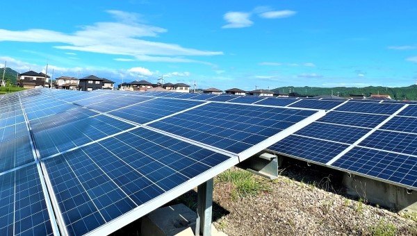 「脱炭素社会に向けた住宅・建築物における省エネ対策等のあり方・進め方」取りまとめ 2030年に新築住宅の6割に太陽光発電設置